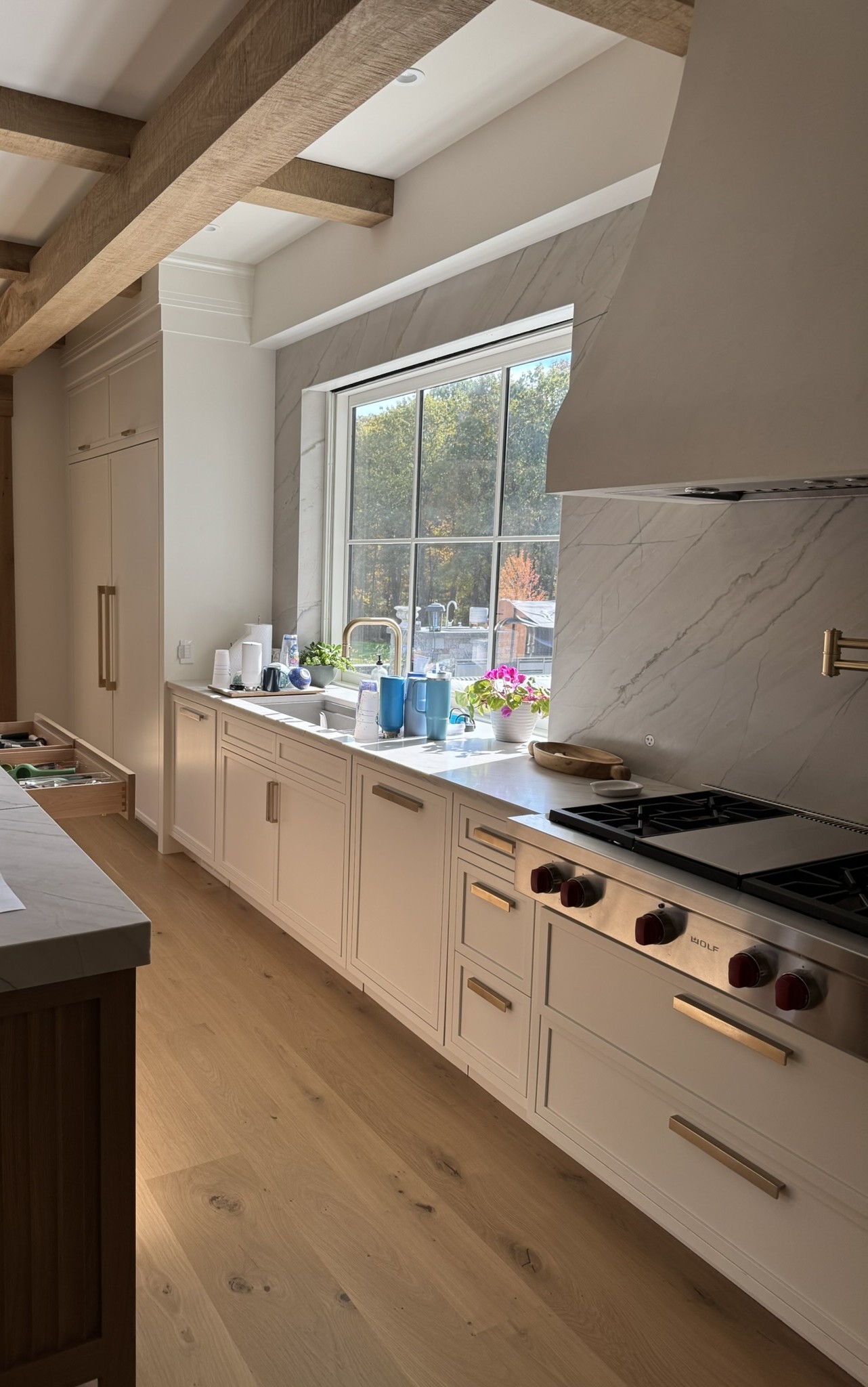 Needham Kitchen — 4 Sink Wall